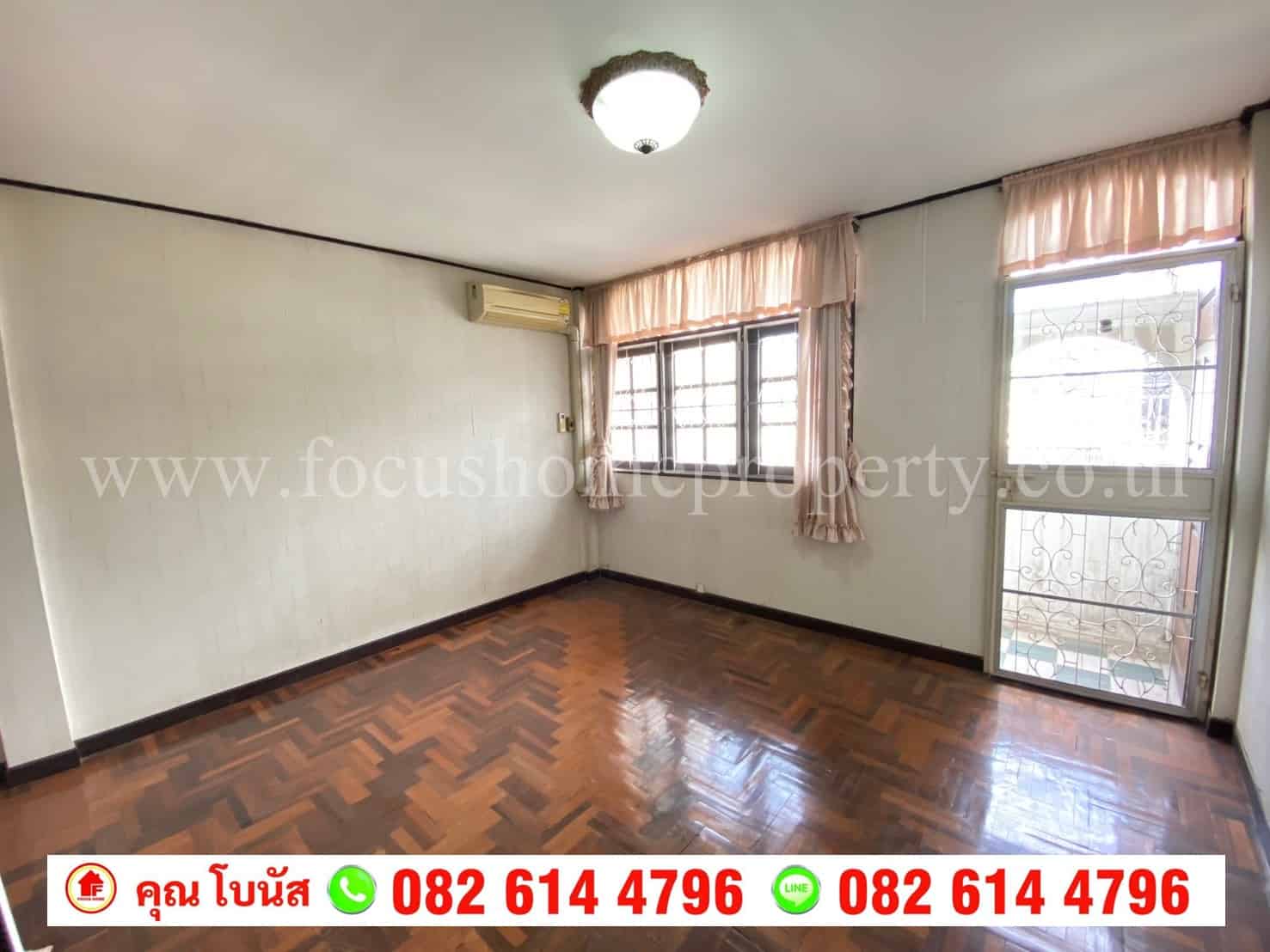 ขาย ทาวน์เฮ้าส์ 2 ชั้น หมู่บ้านแกรนด์วิลเลจ ลาดพร้าว 80/3
